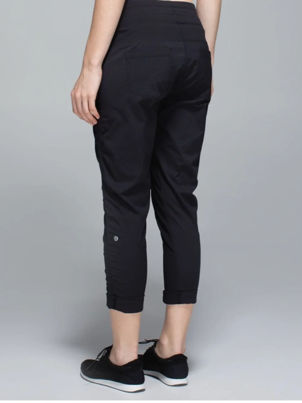 Lululemon Women's Pant Drawstring Street to Studio II, Mid-Rise, Size 2